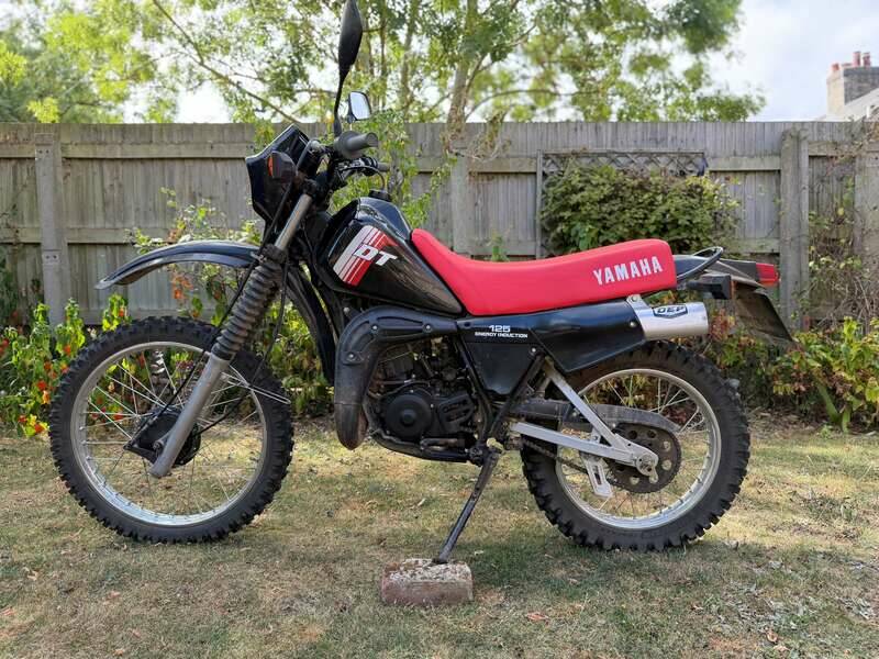Image 2/38 of Yamaha DT 125 (1983)