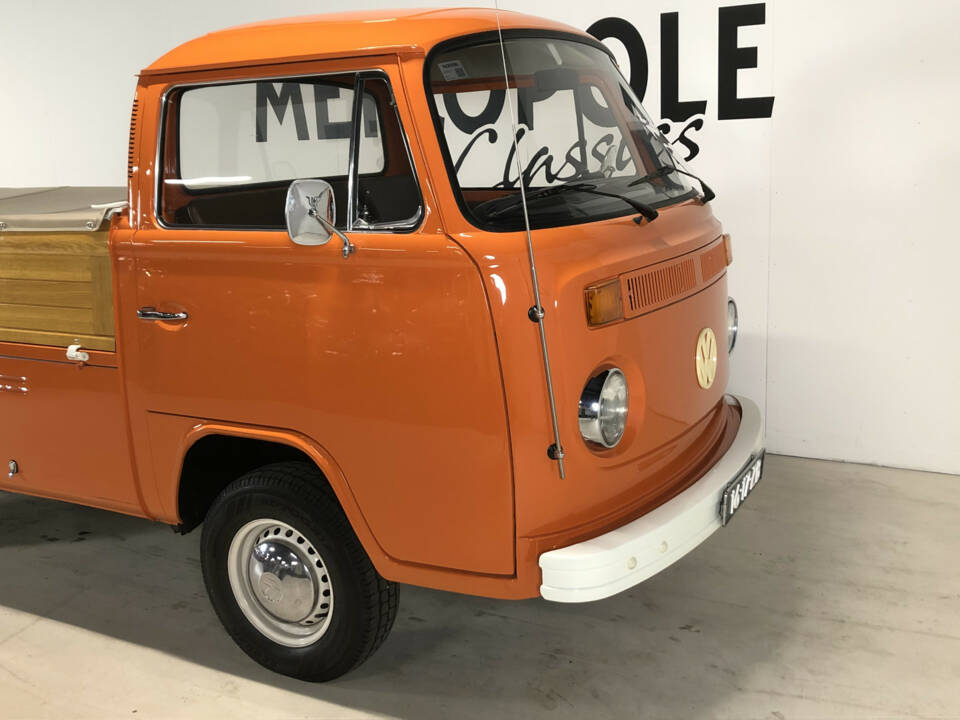 Bild 10/20 von Volkswagen T2b Pritsche (1977)