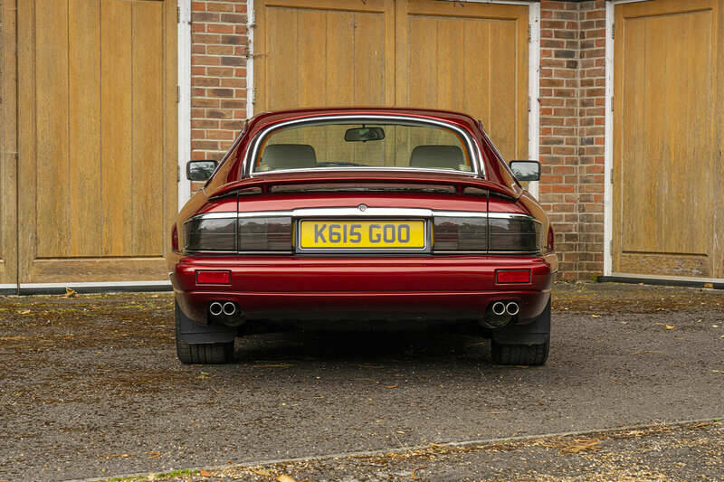 Image 7/50 of Jaguar XJS 6.0 (1993)