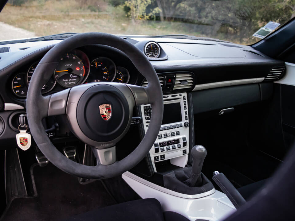 Afbeelding 40/50 van Porsche 911 GT2 (2008)