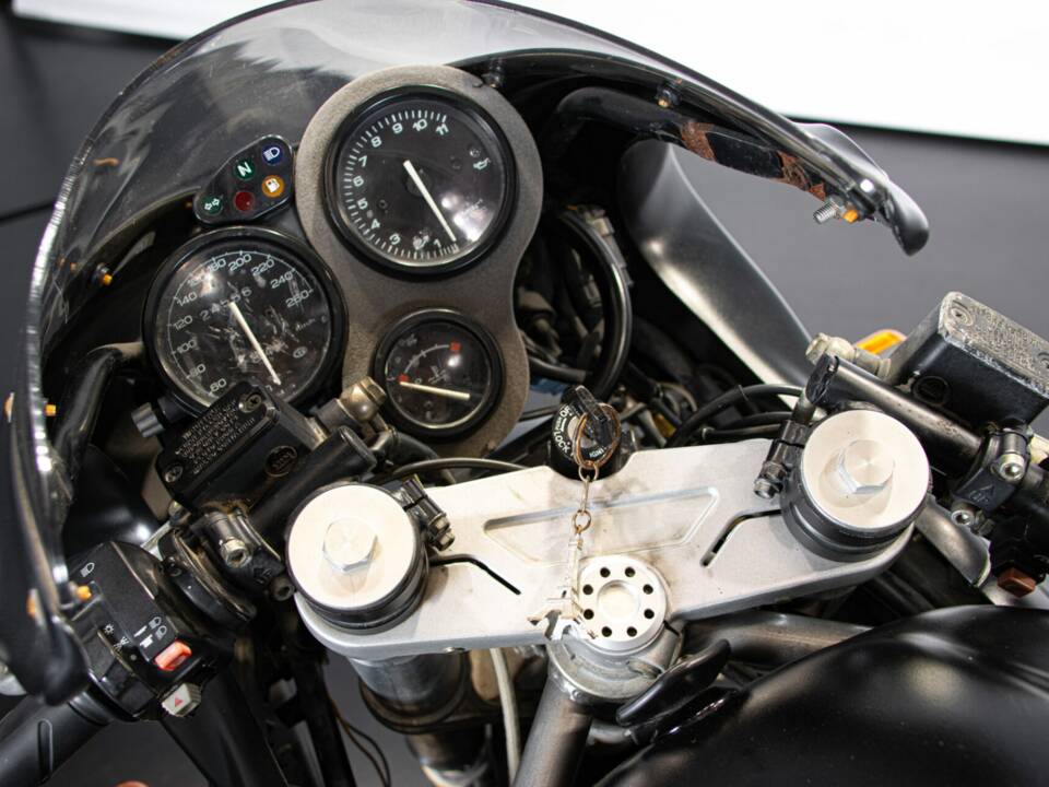 Immagine 21/50 di Ducati 750 SS i.e. (2001)