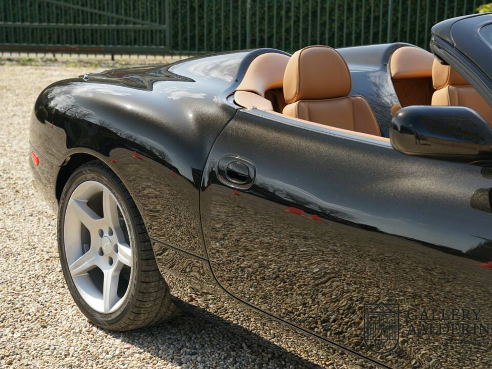 Immagine 41/50 di Aston Martin DB AR1 (2004)