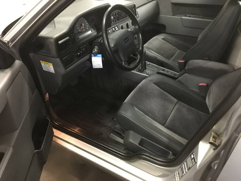 Image 5/11 of Volvo 850 T-5 (1996)