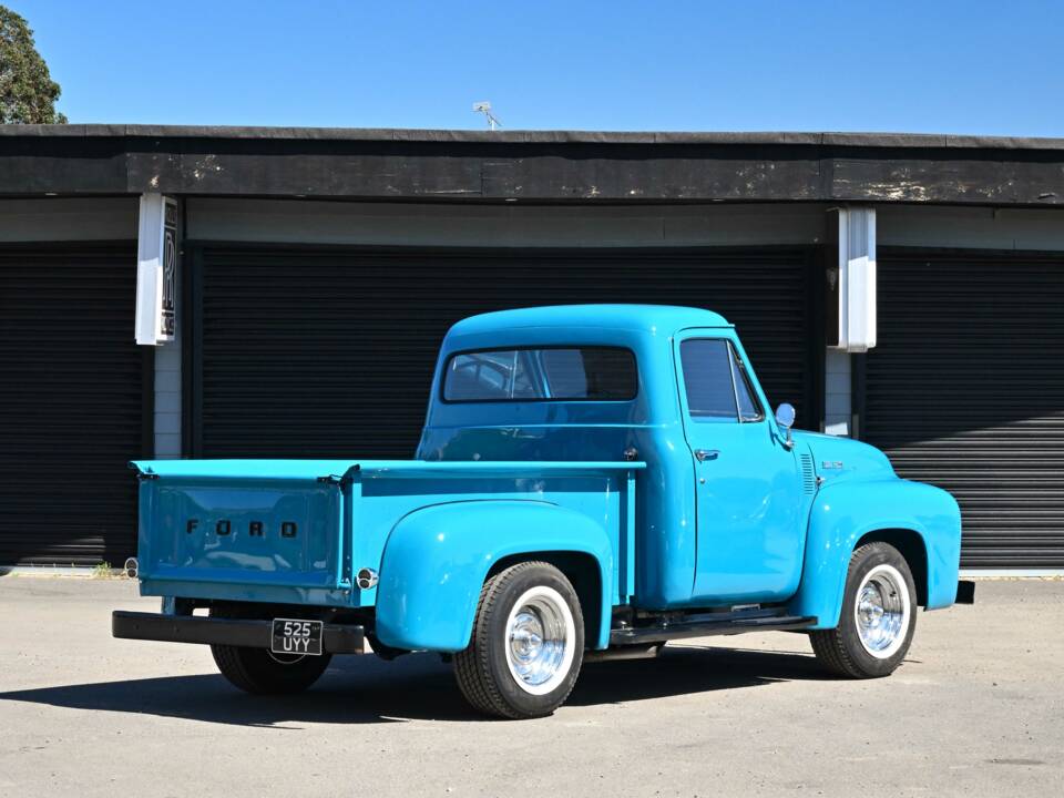 Image 14/50 de Ford F-100 (1954)