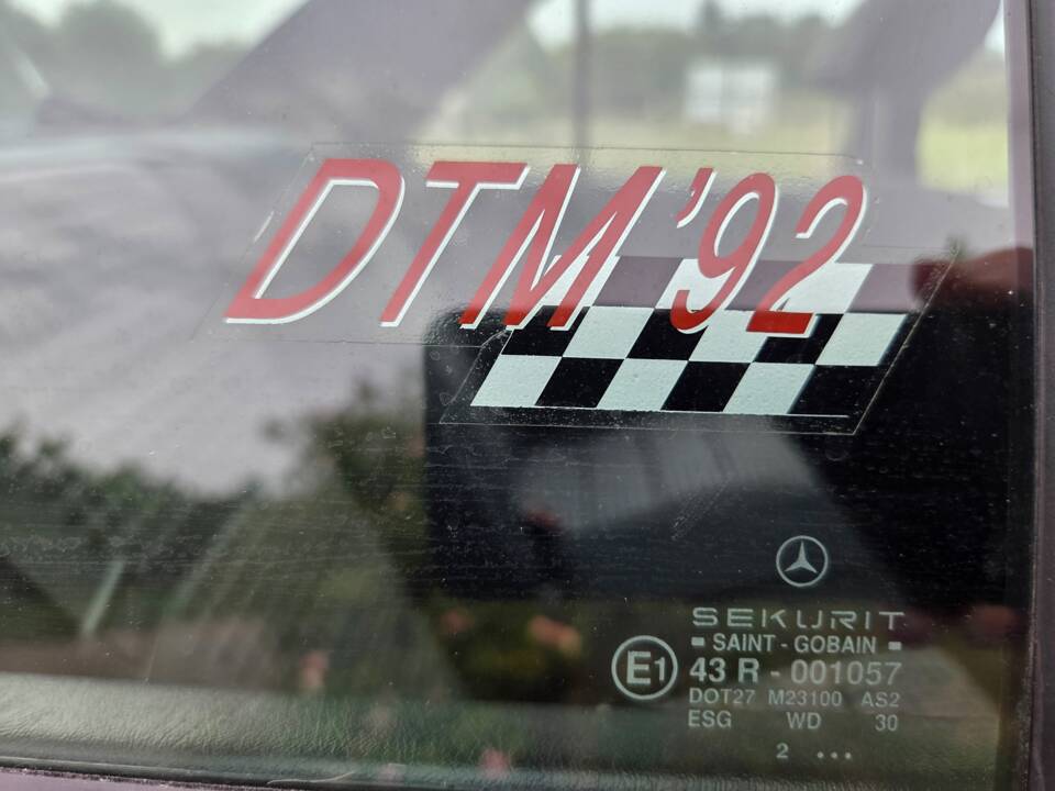 Bild 9/39 von Mercedes-Benz 190 E 1.8 (1992)
