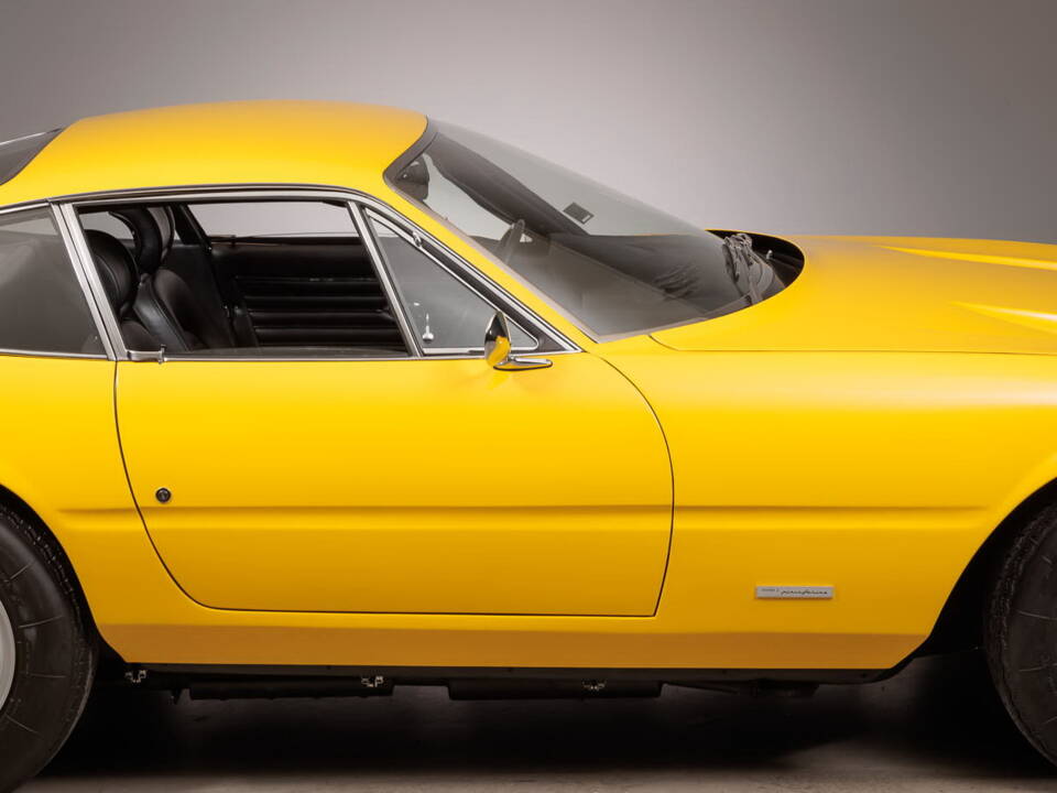 Bild 8/33 von Ferrari 365 GTB&#x2F;4 Daytona (1972)