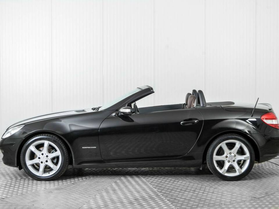 Immagine 9/50 di Mercedes-Benz SLK 200 Kompressor (2004)