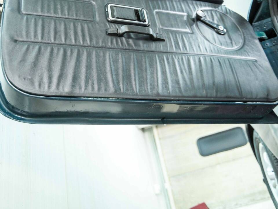 Imagen 40/50 de MG MGB GT (1972)