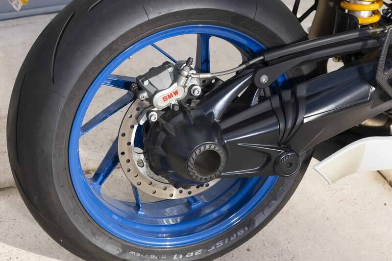 Image 14/47 of BMW HP2 Sport (2010)