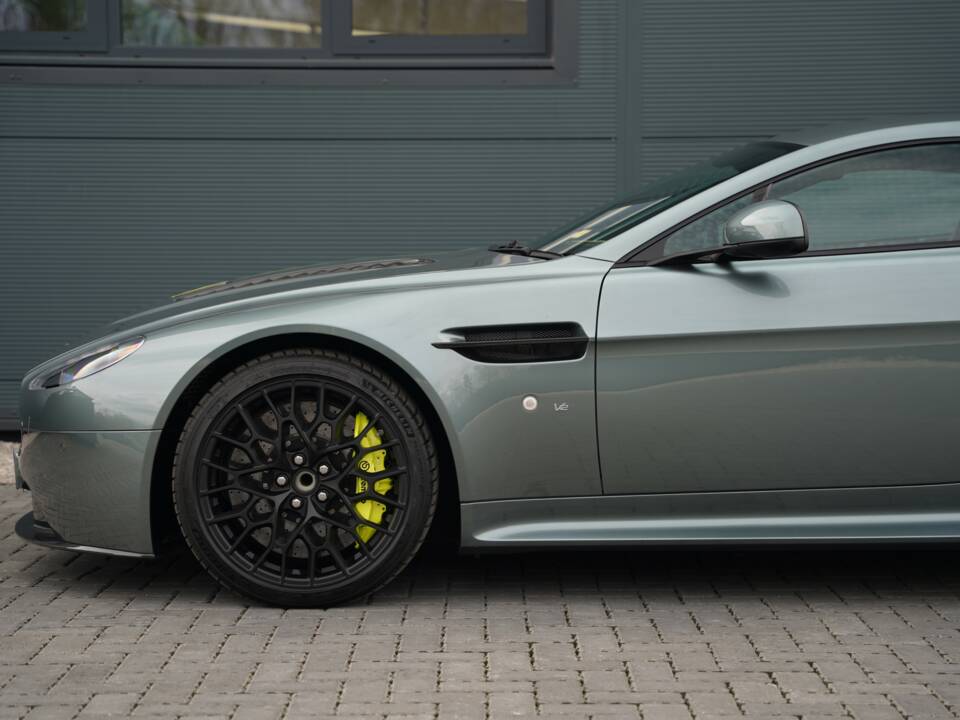 Bild 9/50 von Aston Martin V12 Vantage AMR (2017)