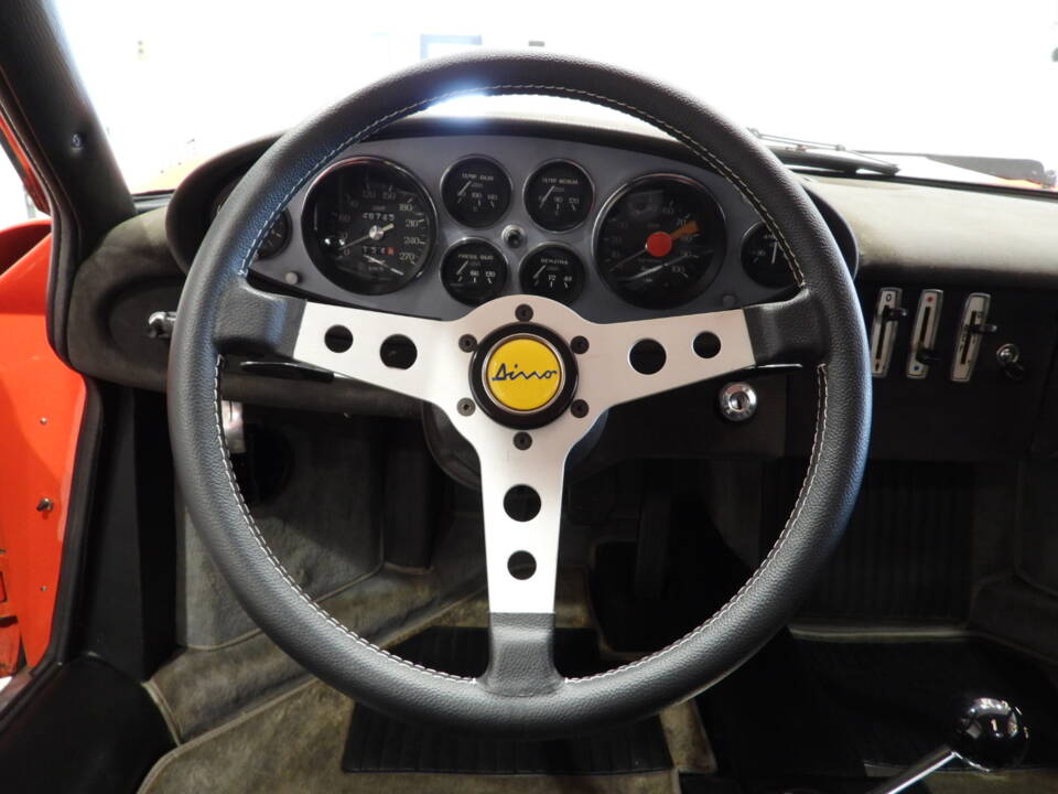 Imagen 6/14 de Ferrari Dino 246 GT (1971)