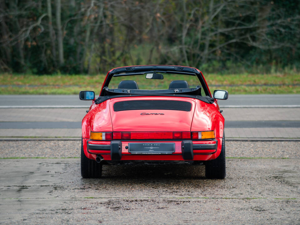 Immagine 8/21 di Porsche 911 Carrera 2 (1990)