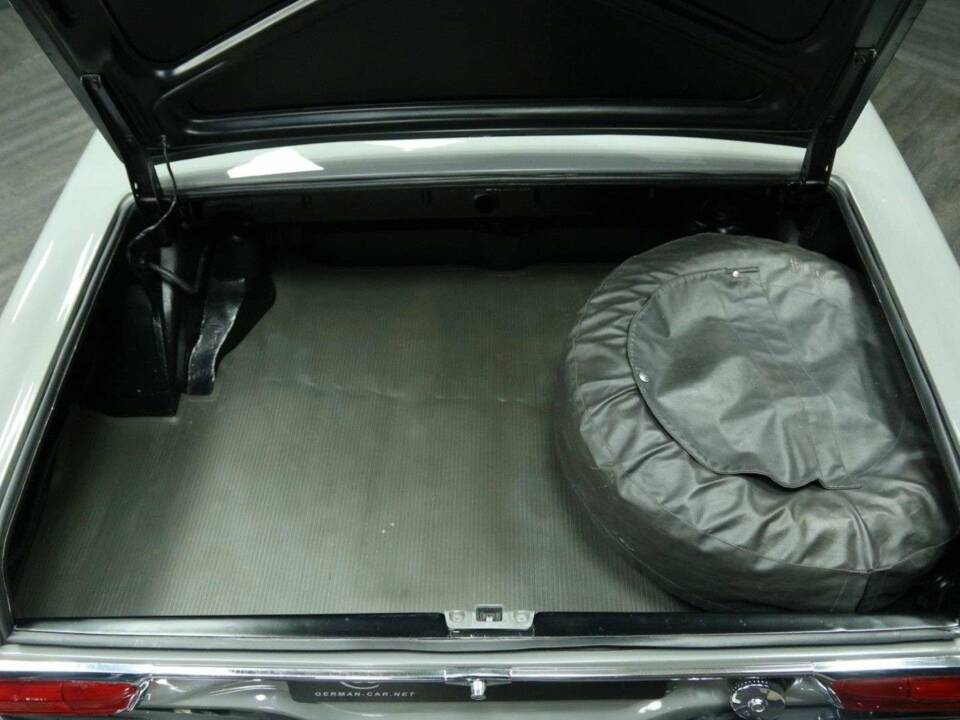 Bild 30/50 von Mercedes-Benz 250 SE (1968)