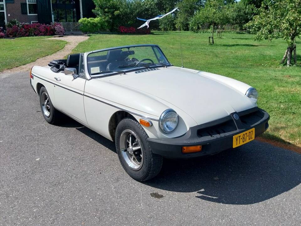 Image 1/8 of MG MGB (1979)