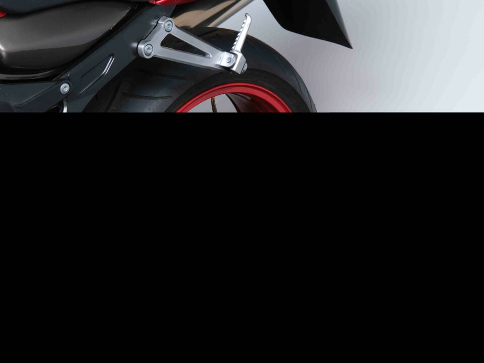 Image 66/91 of Kawasaki Ninja 1200 ZX-12R (2000)