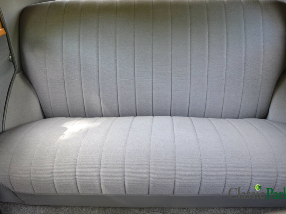 Image 11/50 of Mercedes-Benz 220 (1952)