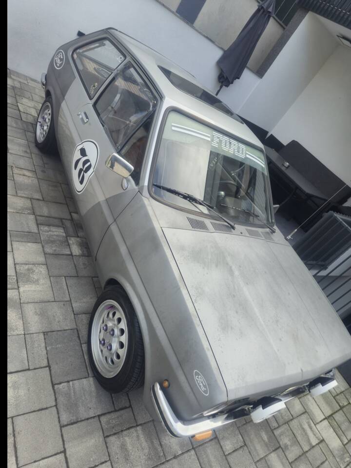 Bild 4/12 von Ford Fiesta 1.1 (1978)