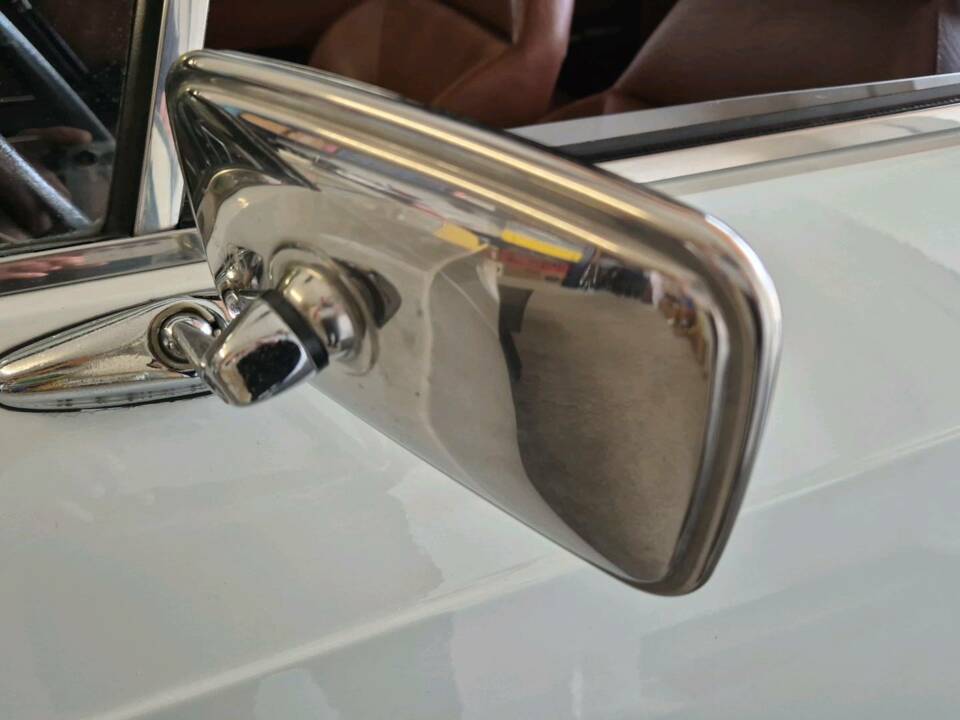 Image 31/66 de Lancia Beta Spider 2000 (1978)