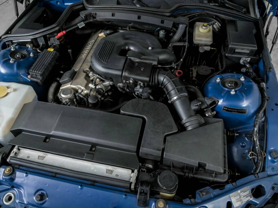 Bild 38/50 von BMW Z3 1.9i (2000)