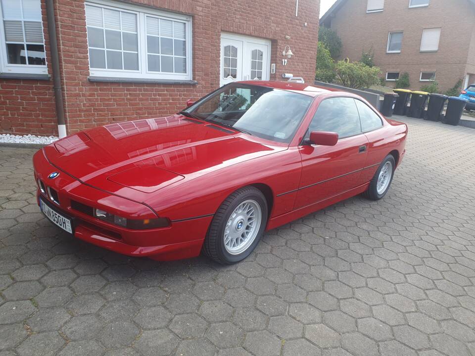 Image 3/10 of BMW 850i (1992)
