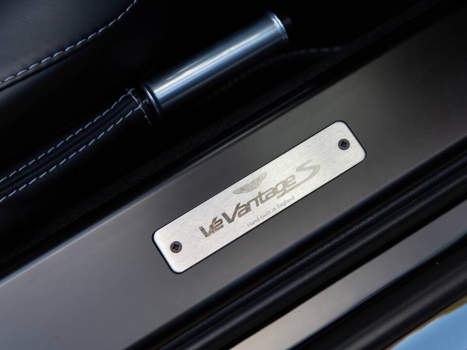 Bild 11/68 von Aston Martin V12 Vantage S (2018)