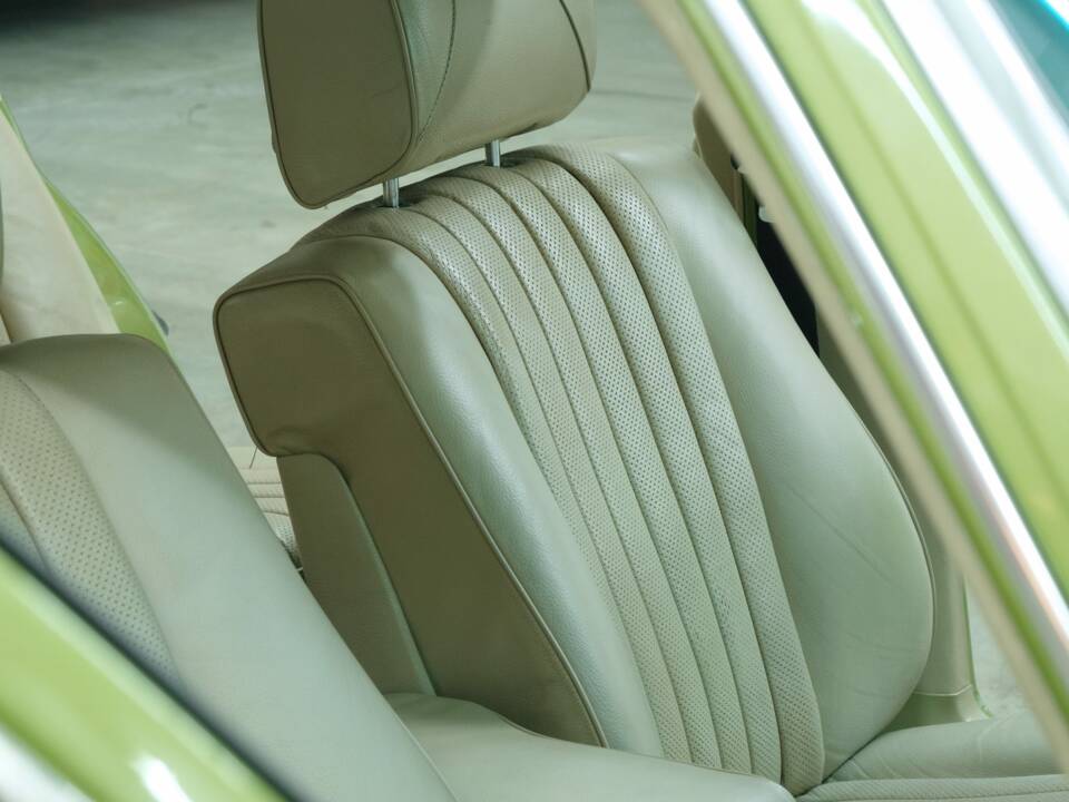 Image 45/50 de Mercedes-Benz 450 SEL 6,9 (1976)