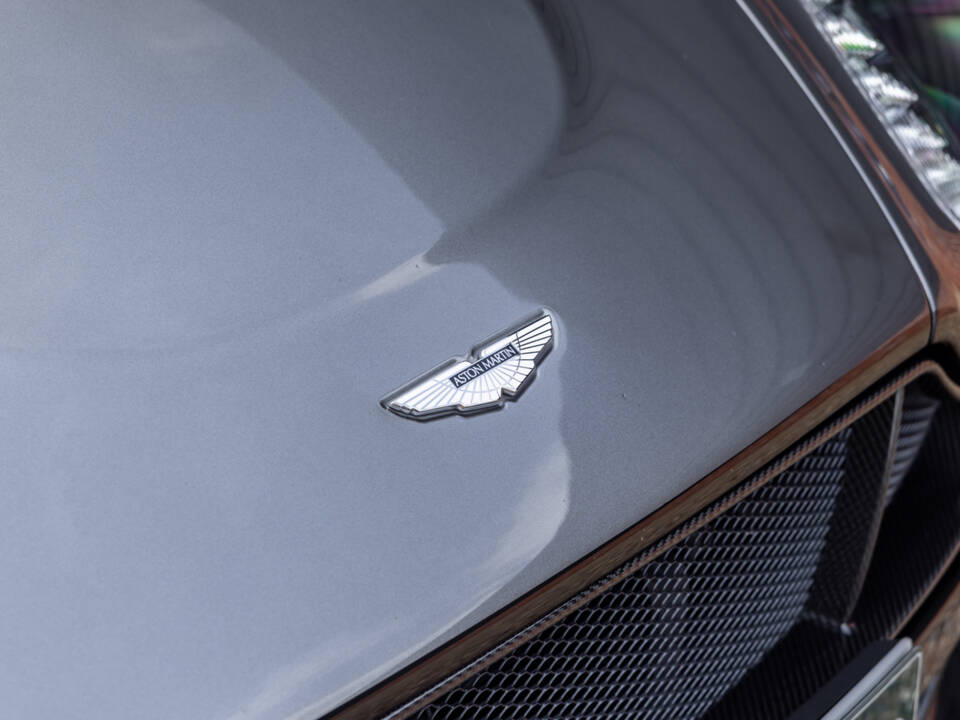 Image 10/71 of Aston Martin V12 Vantage S (2015)