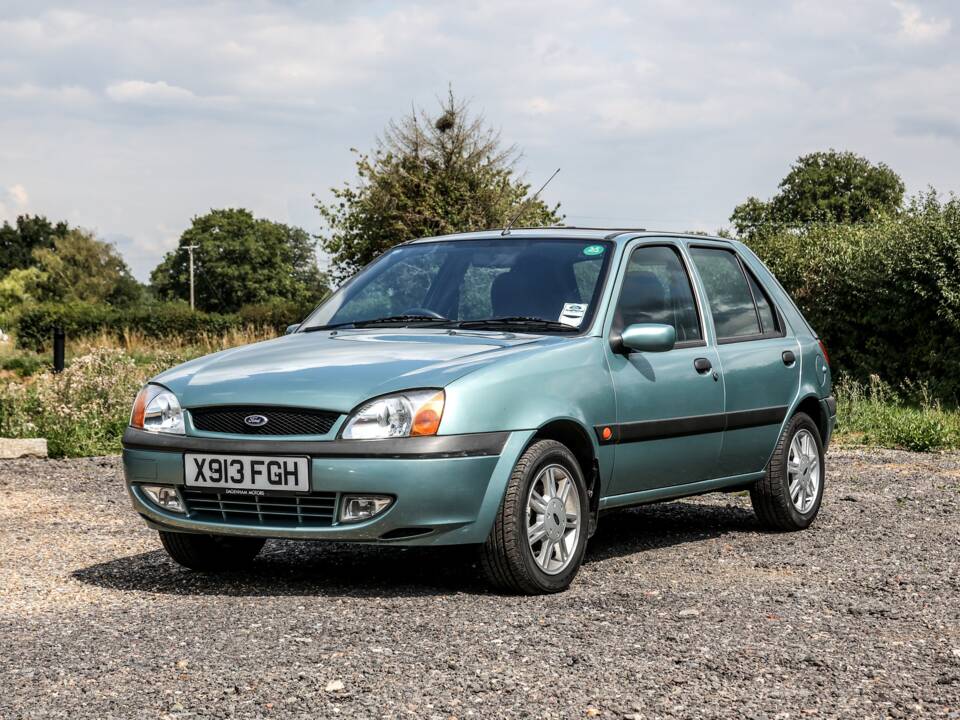Bild 1/26 von Ford Fiesta 1.25i (2000)