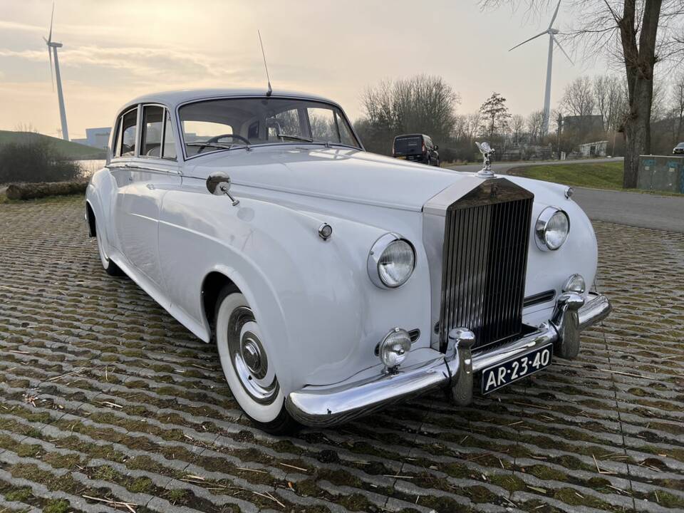 Image 1/8 of Rolls-Royce Silver Cloud I (1956)