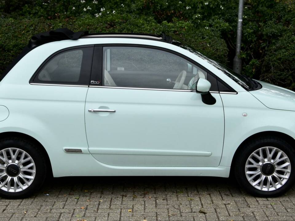 Image 7/45 of FIAT 500 C (2015)