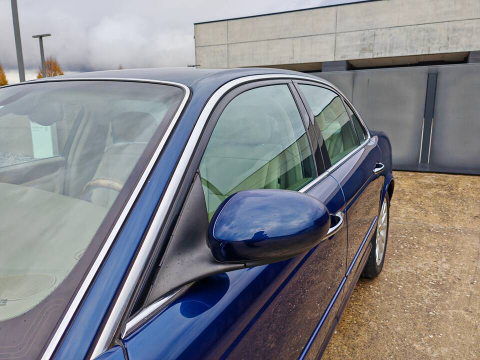 Bild 20/50 von Jaguar XJ 8 3.5 (2003)