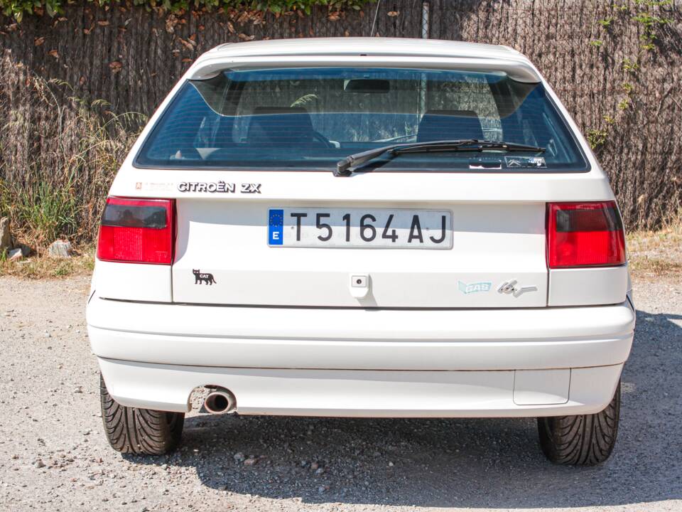 Bild 48/52 von Citroën ZX 2.0i 16v (1993)