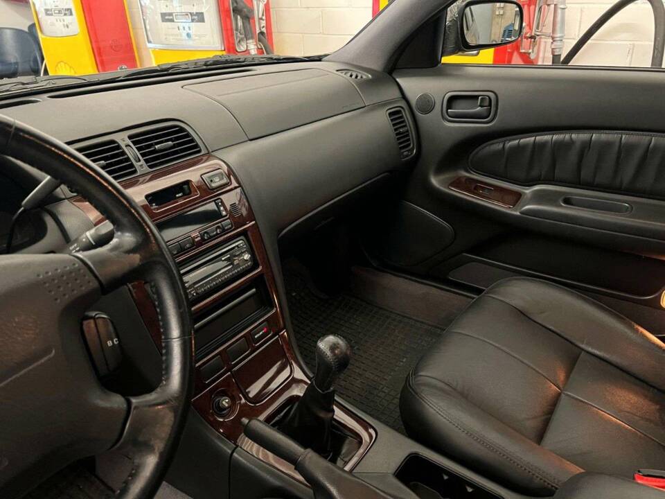 Image 10/17 de Nissan Maxima 2.0 V6 (1998)