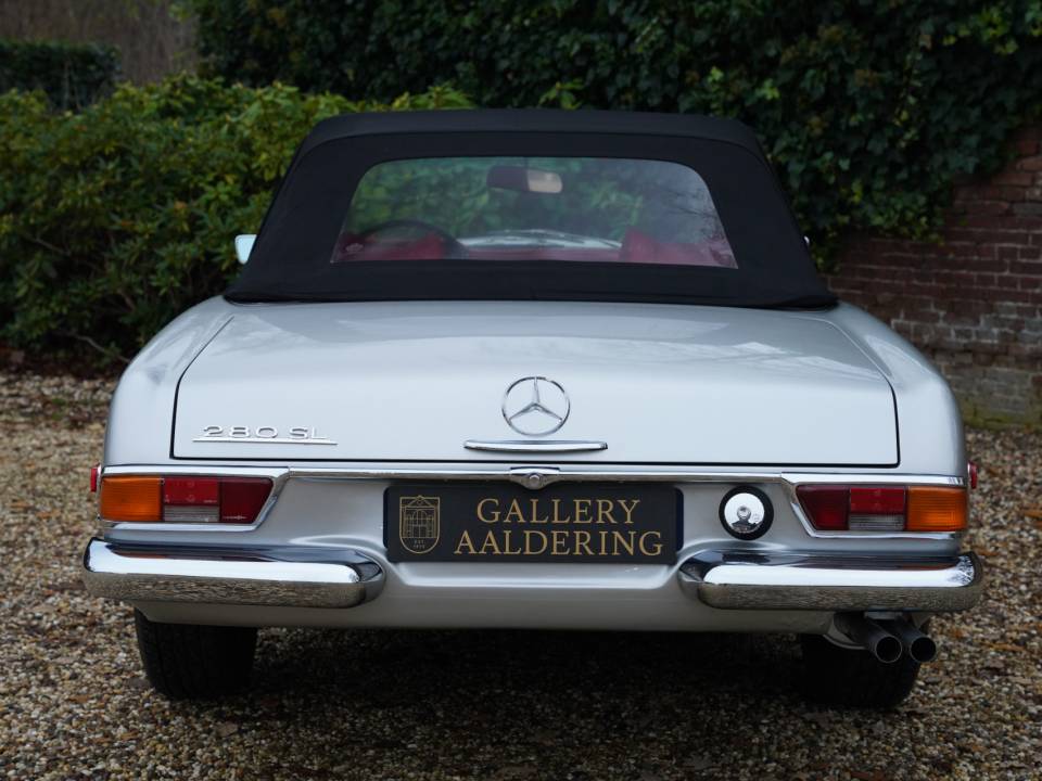 Image 6/50 of Mercedes-Benz 280 SL (1969)