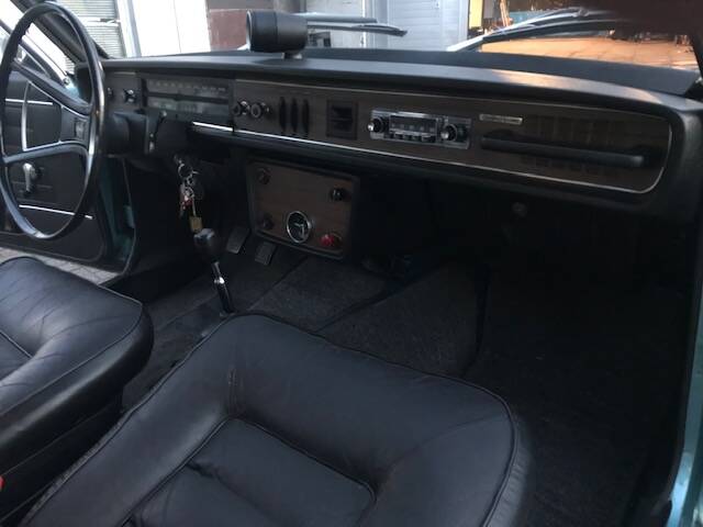 Image 16/91 of Volvo P 144 GL (1972)