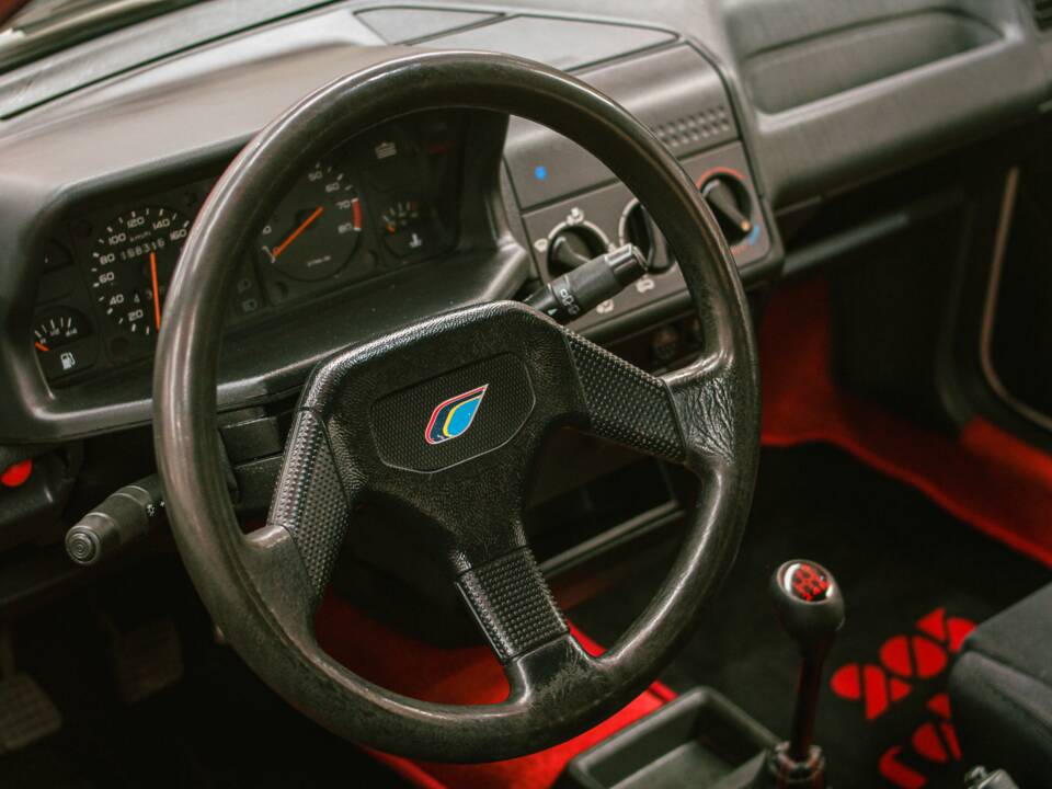 Imagen 18/47 de Peugeot 205 Rallye 1.3 (1989)