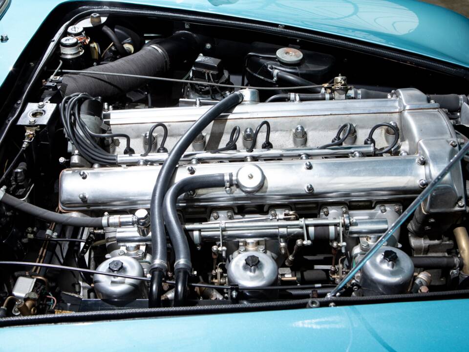 Image 20/22 of Aston Martin DB 5 (1964)