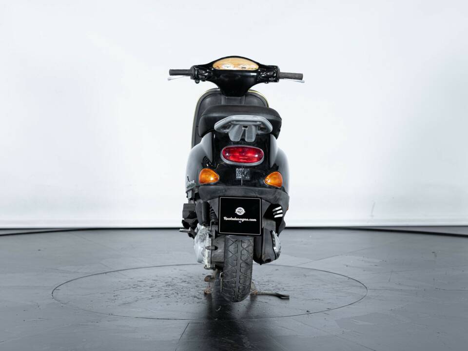 Bild 3/22 von Piaggio Vespa ET2 50 (1997)