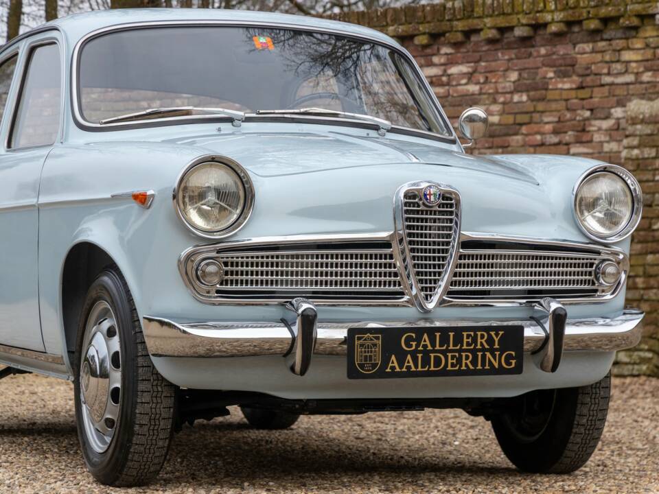 Image 42/48 of Alfa Romeo Giulietta TI (1964)