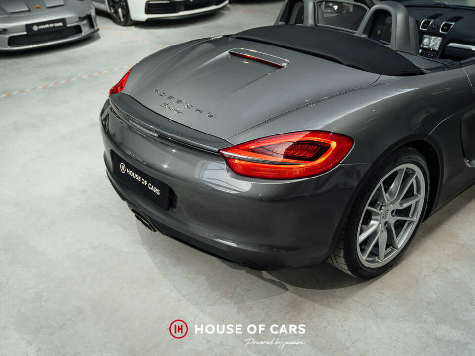 Image 16/48 of Porsche Boxster (2015)