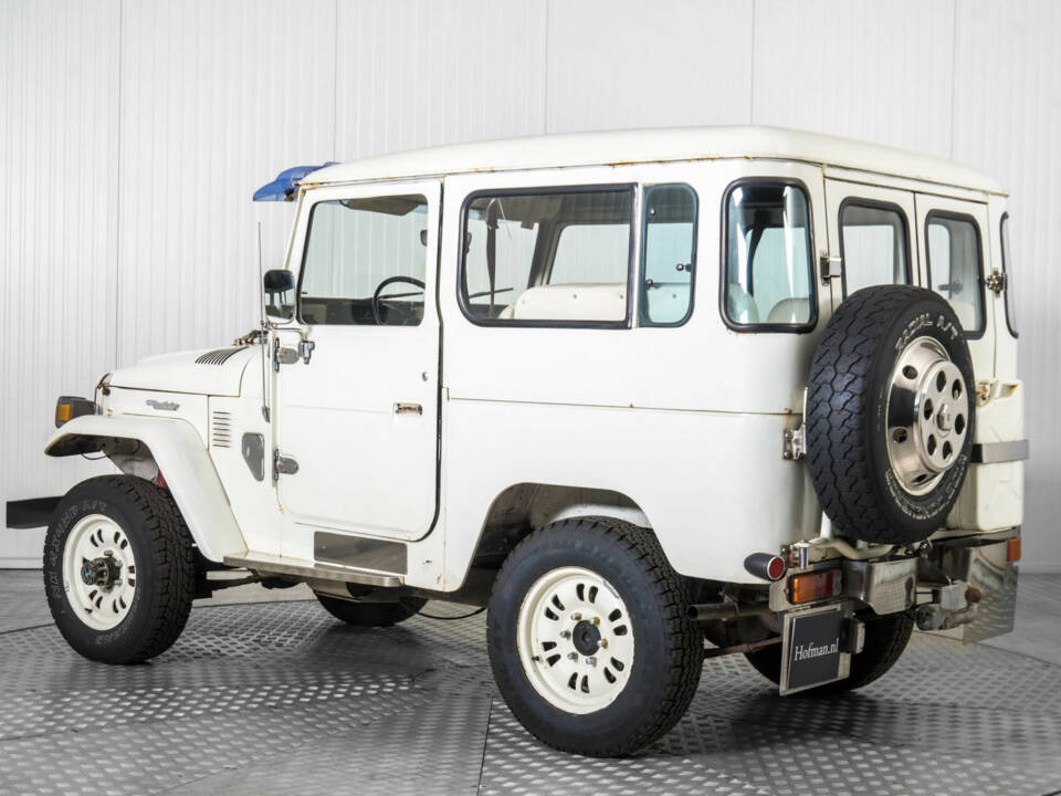 Image 6/50 of Toyota Land Cruiser BJ 43 (1977)