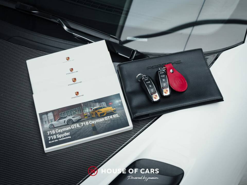 Image 25/25 de Porsche 718 Cayman GT4 RS Weissach (2022)