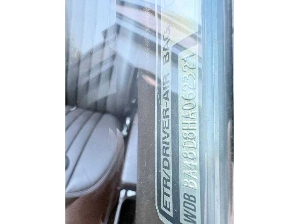 Image 35/50 of Mercedes-Benz 560 SL (1987)