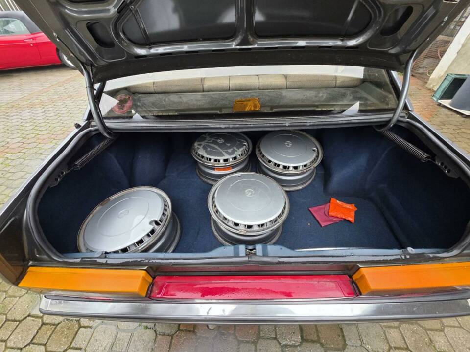 Bild 11/38 von Alfa Romeo 90 2.0 V6 Super (1985)