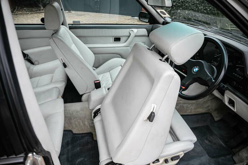 Bild 26/50 von BMW 635 CSi (1989)