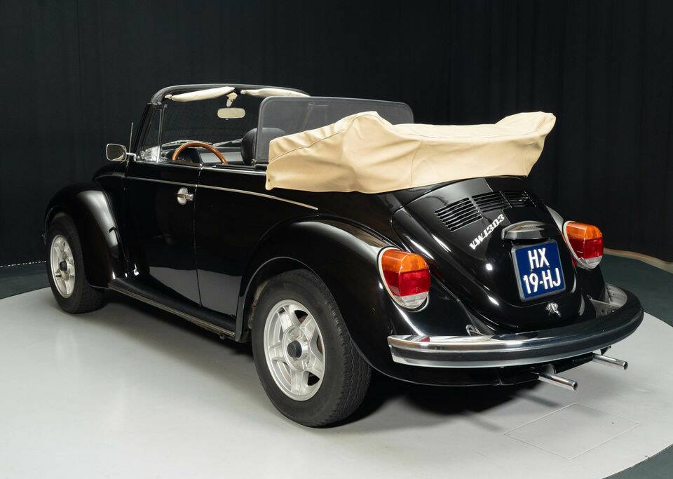 Image 6/8 of Volkswagen Beetle 1303 (1976)