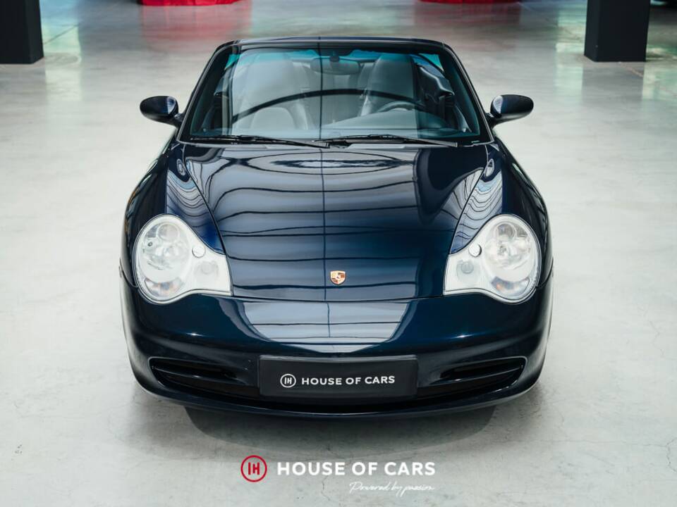 Imagen 3/25 de Porsche 911 Carrera (2004)