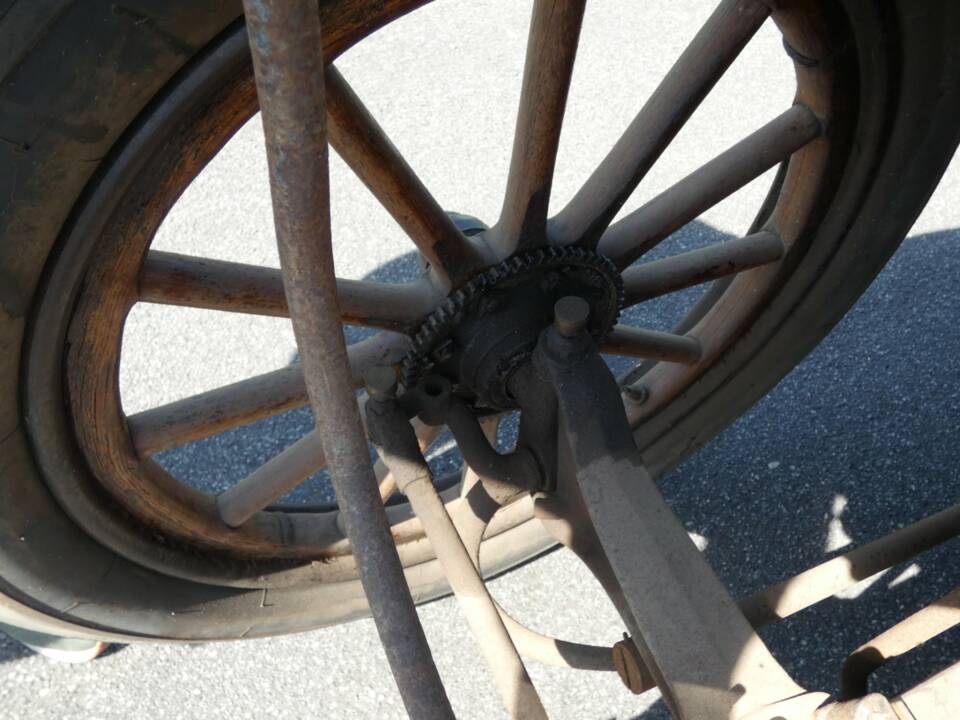 Image 43/66 of Regal Model T Underslung (1913)