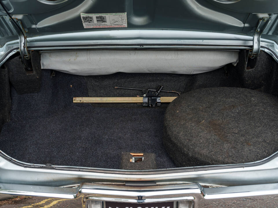 Image 29/30 of Cadillac Fleetwood Eldorado Convertible (1972)