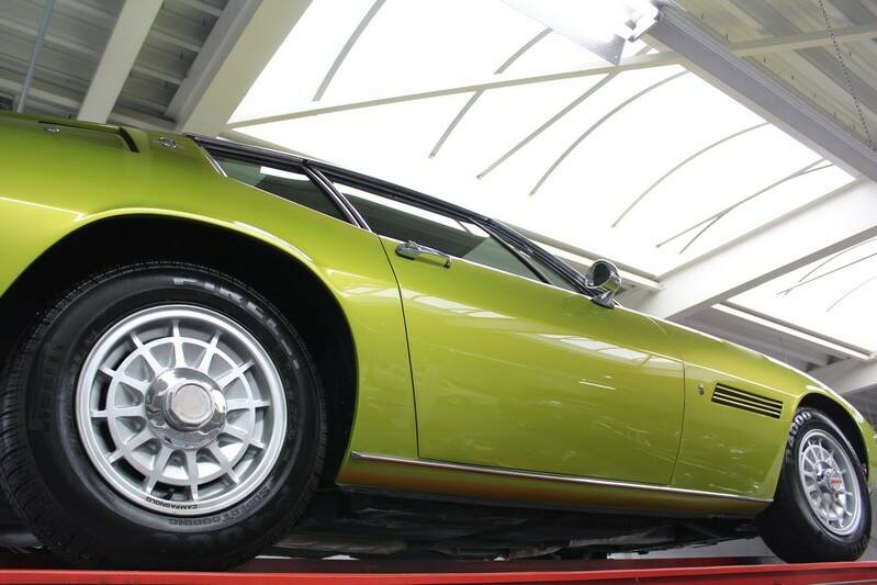 Image 9/50 of Maserati Ghibli (1970)